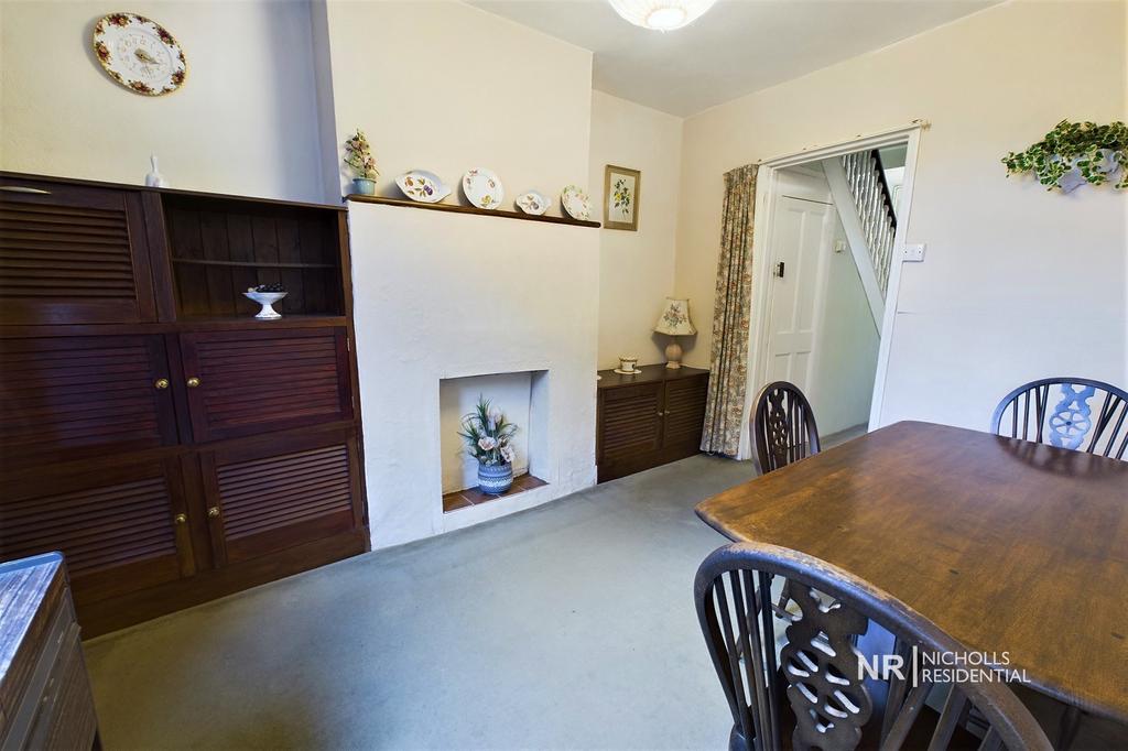 Dining Room Extra Photo 1