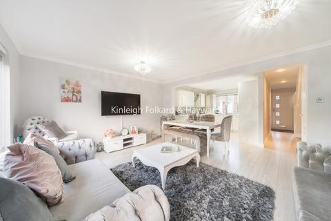 3 Ambleside, Bromley, BR1 4DN
