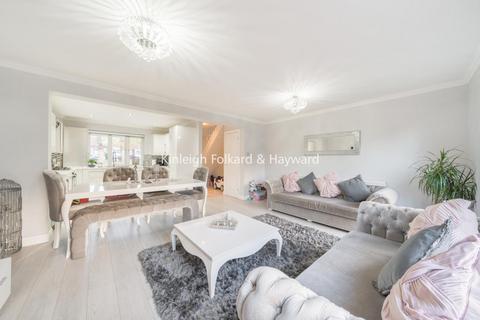 3 Ambleside, Bromley, BR1 4DN