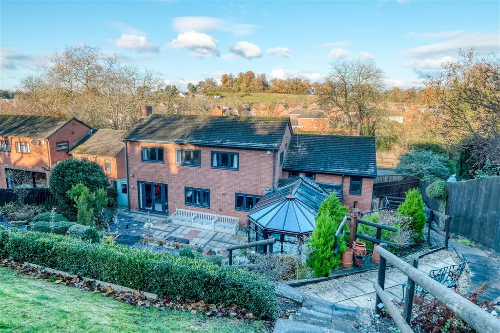 Hanbury Road, Droitwich, WR9 8PR 4 bed detached house for sale £550,000