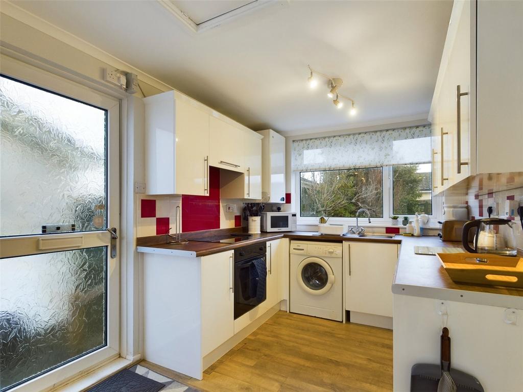 St Merryn, Padstow 3 bed bungalow to rent £1,050 pcm (£242 pw)