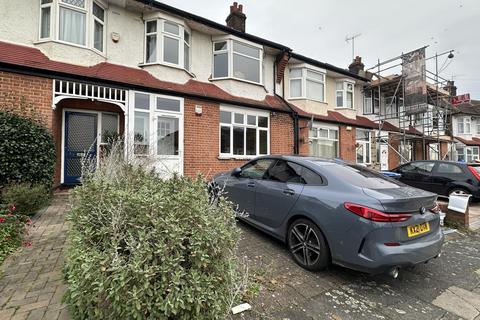 3 bedroom terraced house to rent - Ecclesbourne Gardens, Palmers Green, N13