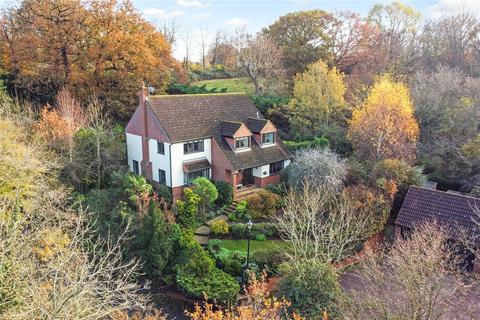 4 bedroom detached house for sale, Daws Hill, London, Essex, E4