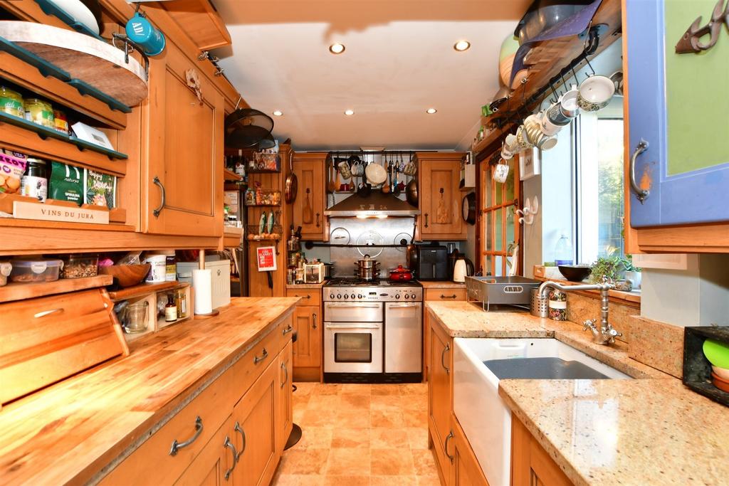 Kitchen/Dining Area