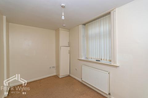 2 bedroom flat for sale, St Albans Road, Lytham St Annes