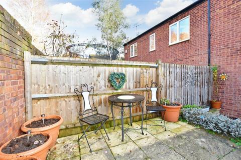 33 Kingsley Road, Loughton, IG10 3TU