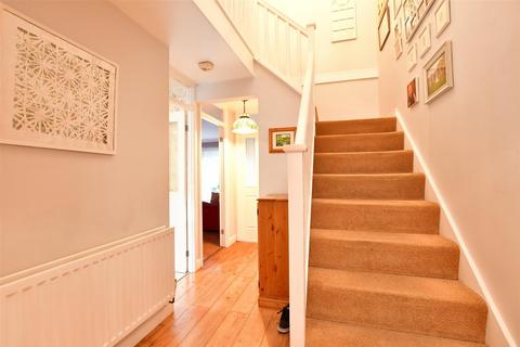 33 Kingsley Road, Loughton, IG10 3TU