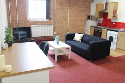 Studio to rent, Flat 16, Byron Works, 106 Lower Parliament Street, Nottingham, NG1 1EN