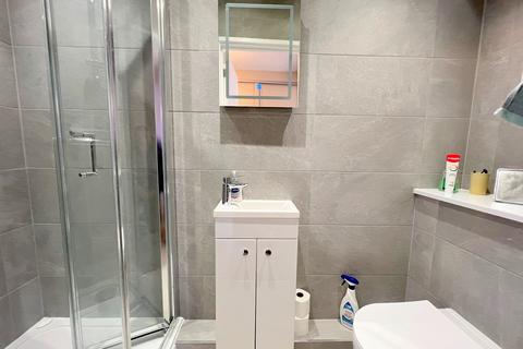118 Barton Drive, Barton On Sea, New Milton, BH25 7JL