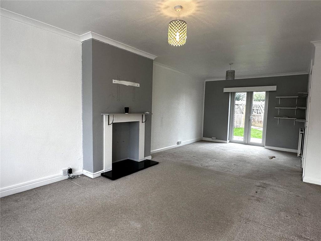 Foxwell Drive Hucclecote 3 Bed Semi detached House 1 150 Pcm foxwell-drive-hucclecote-3-bed-semi-detached-house-1-150-pcm