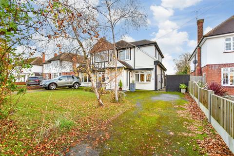 20 Longtye Drive, Chestfield, Whitstable, CT5 3NG