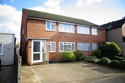 2 bedroom ground floor maisonette for sale - Adelaide Road, Ashford, TW15