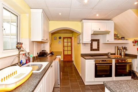 34 Ashden Walk, Tonbridge, TN10 3RL