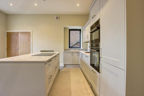 2 bedroom apartment for sale - Apartment 4, Walnut Tree House, South Parade, Northallerton