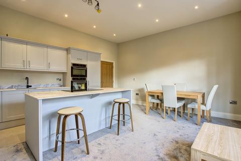 2 bedroom apartment for sale - Apartment 3, Walnut Tree House, South Parade, Northallerton