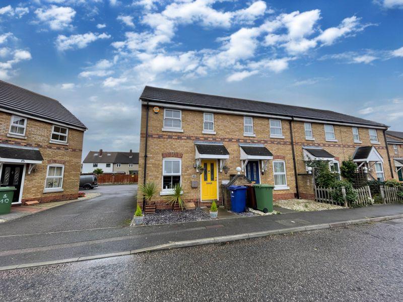 Fyfield Drive, South Ockendon 2 bed end of terrace house for sale £