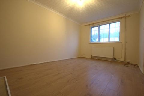 3 bedroom house to rent, Mottisfont Road SE2