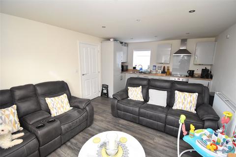 2 bedroom detached house for sale, Box Crescent, Houghton Regis, Dunstable, Bedfordshire, LU5