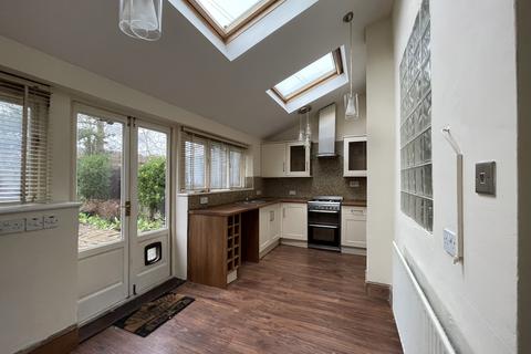 2 bedroom terraced house for sale - York Road, Stony Stratford, Buckinghamshire, MK11
