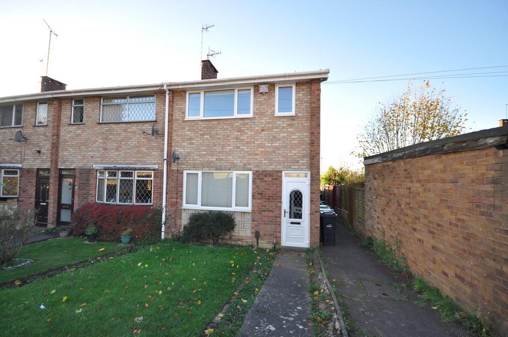 Rufford Road, Stourbridge, DY9 3 bed end of terrace house for sale £
