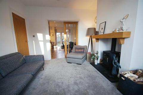 4 bedroom semi-detached house for sale - Highland Road, Lillington, Leamington Spa