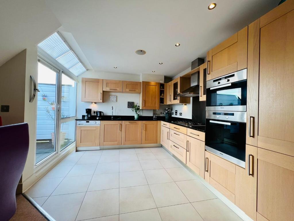 Large kitchen area