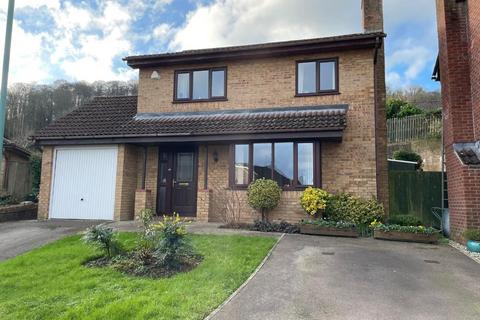 4 bedroom detached house for sale, Lambsdowne, Dursley