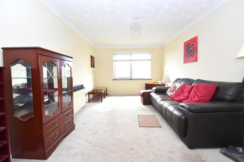 Ashingdon Road, Rochford 1 bed retirement property for sale £110,000