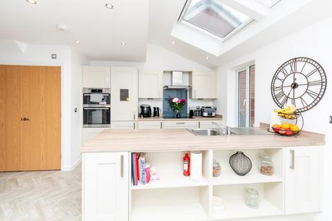 3 bedroom detached house for sale - Grassendale, St Helens, WA9