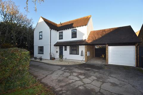 4 bedroom detached house for sale, Cornish Grove, South Woodham Ferrers