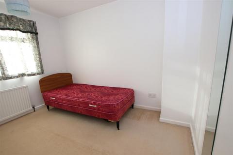 3 bedroom townhouse for sale - Thirlmere Grove, Baildon, Shipley