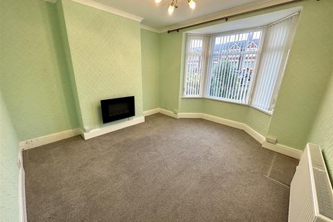 3 bedroom end of terrace house for sale - Jenner Road, Barry