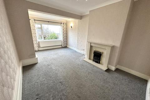 3 bedroom end of terrace house for sale - Jenner Road, Barry