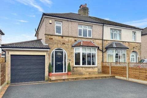 37 Fieldhead Road, Guiseley, Leeds, LS20 8DT