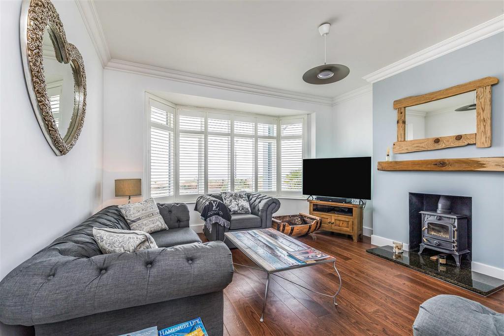 127 Southbourne Overcliff Drive-Small-Portico Marke