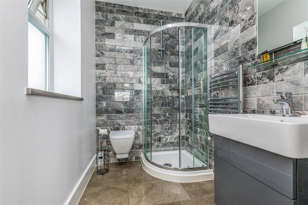 127 Southbourne Overcliff Drive-Small-Portico Marke