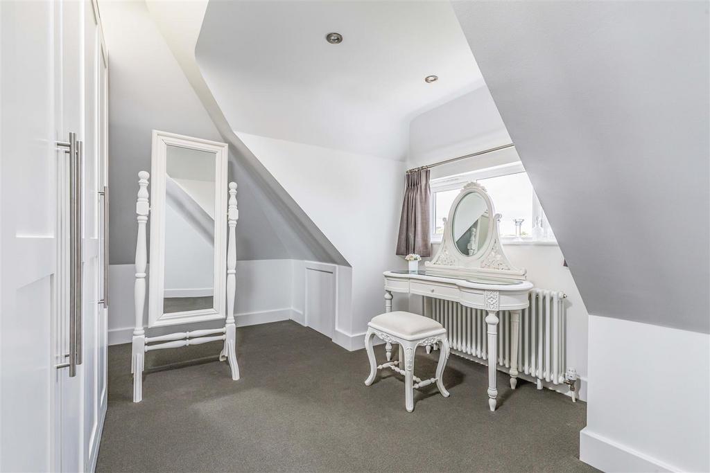 127 Southbourne Overcliff Drive-Small-Portico Marke