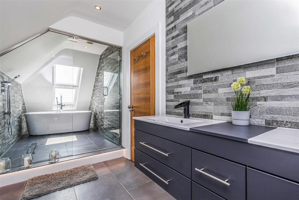 127 Southbourne Overcliff Drive-Small-Portico Marke