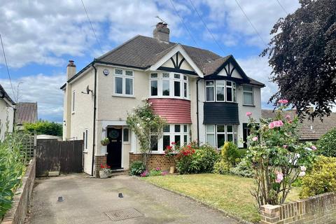 Louisville High Street, Farningham, Dartford, DA4 0DE