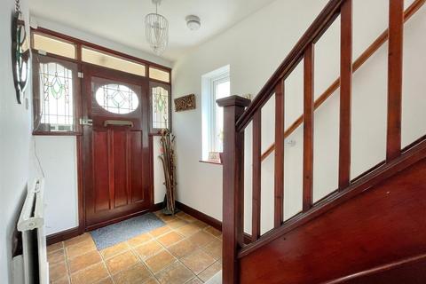 Louisville High Street, Farningham, Dartford, DA4 0DE