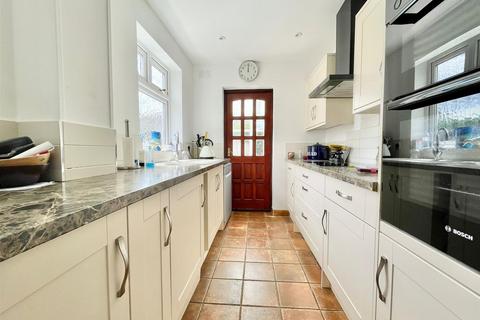 Louisville High Street, Farningham, Dartford, DA4 0DE