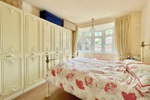 Louisville High Street, Farningham, Dartford, DA4 0DE