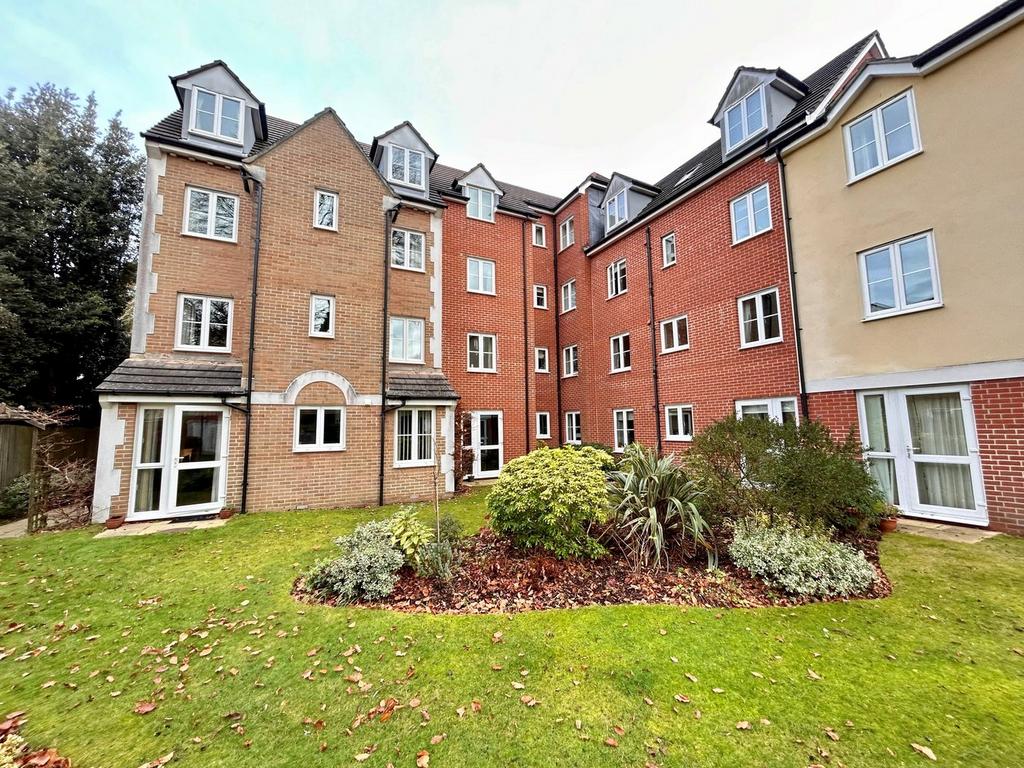 39 Poole Road, WESTBOURNE, BH4 1 bed retirement property for sale £
