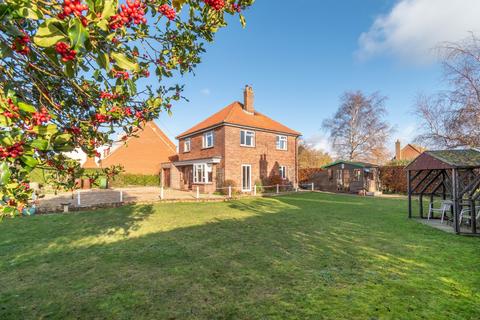 3 bedroom detached house for sale, Two Furlong Hill, Wells-next-the-Sea, NR23