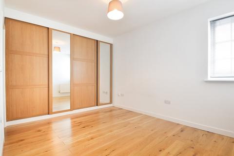 2 bedroom apartment to rent - Bridge Street, Walton-on-Thames, KT12