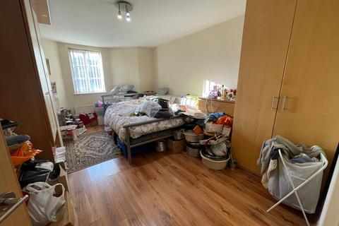 21 Lady Aylesford Avenue, Stanmore, HA7 4FG