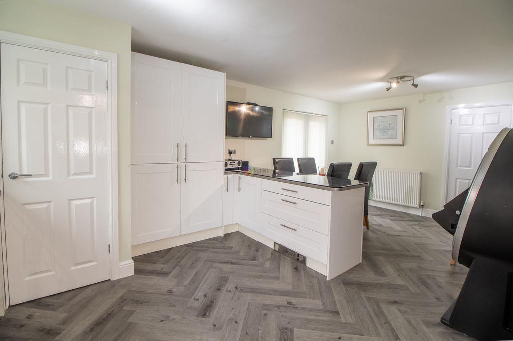 Kitchen / Diner