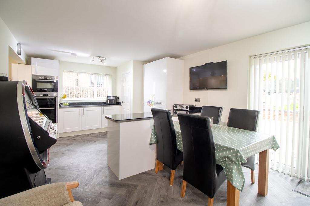 Kitchen / Diner