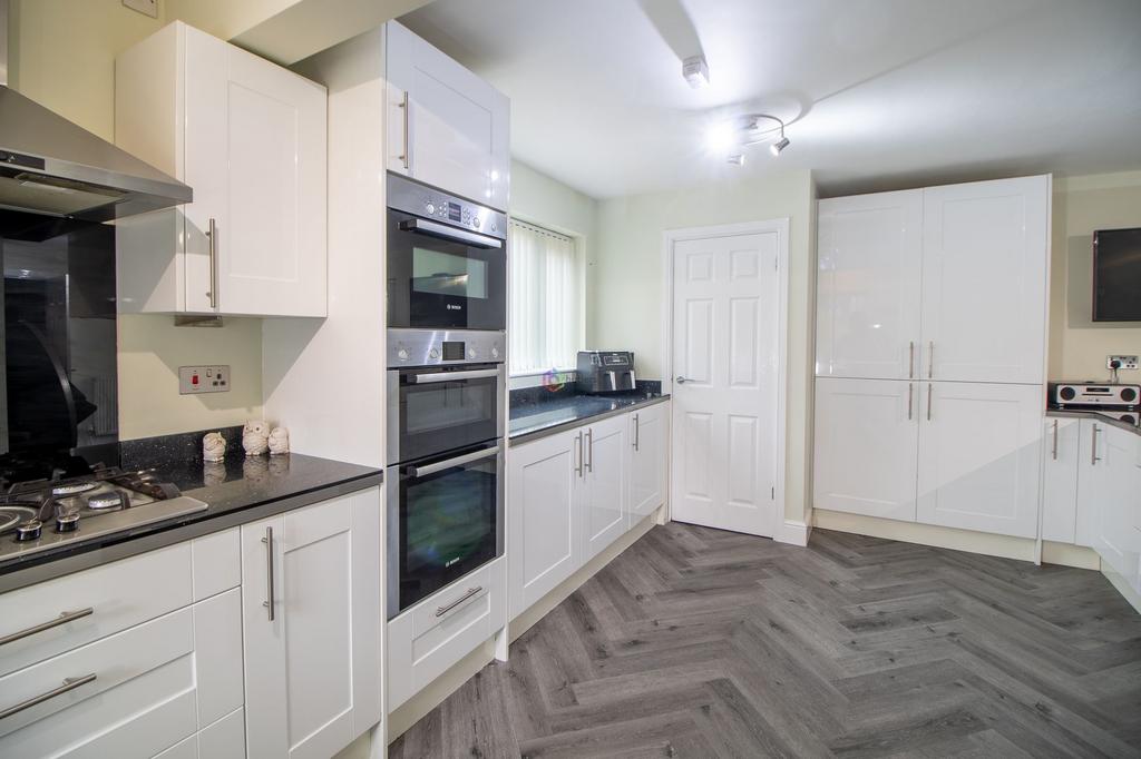 Kitchen / Diner