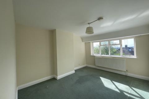 2 bedroom detached bungalow to rent, Beverley Gardens, Wembley HA9